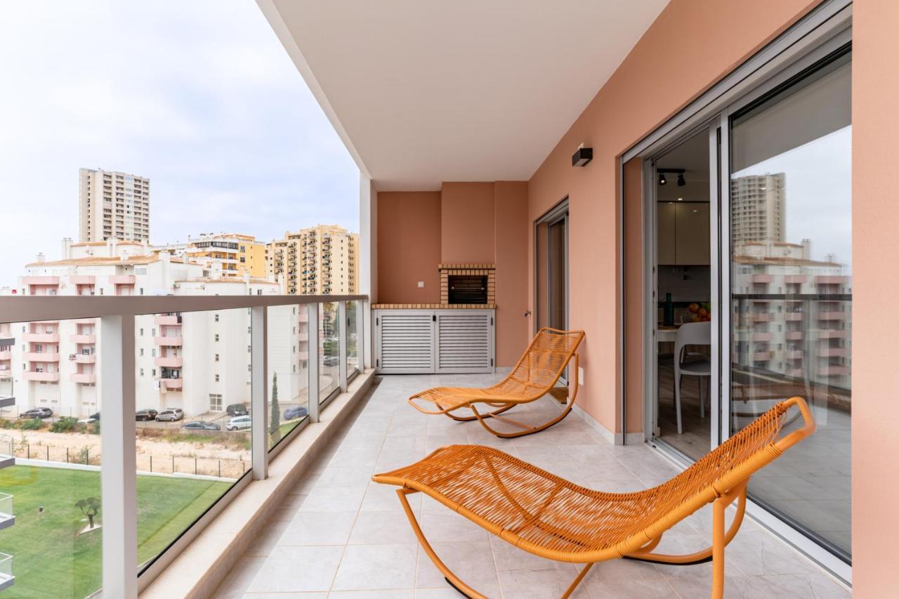 Sunny Brand New 2-Bedroom Apt - 500M From Praia Da Rocha With Ac And Pool! Портиман Экстерьер фото