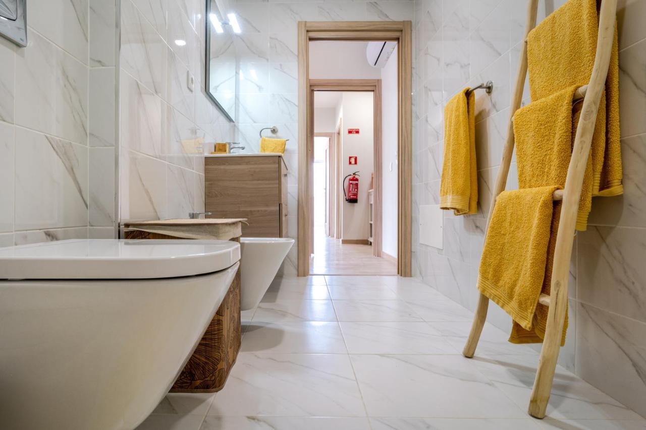 Sunny Brand New 2-Bedroom Apt - 500M From Praia Da Rocha With Ac And Pool! Портиман Экстерьер фото