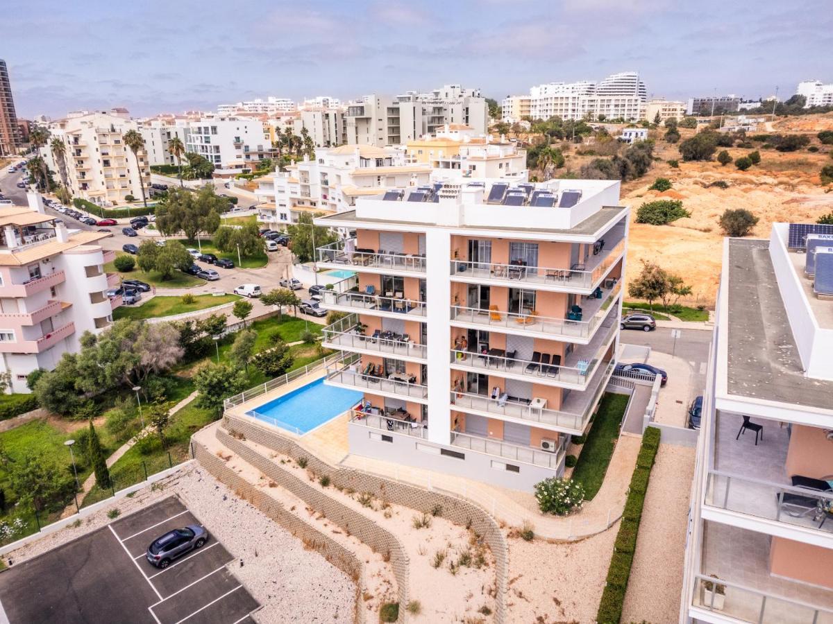 Sunny Brand New 2-Bedroom Apt - 500M From Praia Da Rocha With Ac And Pool! Портиман Экстерьер фото